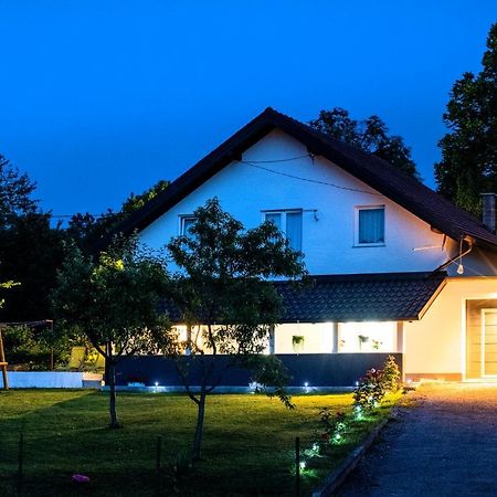 Apartman Rita Slunj Eksteriør bilde